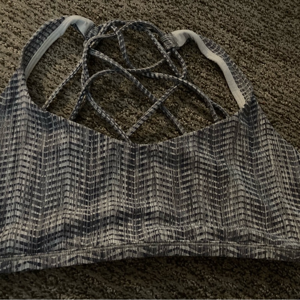 Lululemon workout top